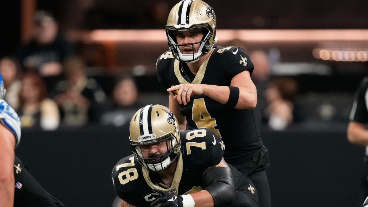 New Orleans Saints quarterback Derek Carr exits Sunday's game against