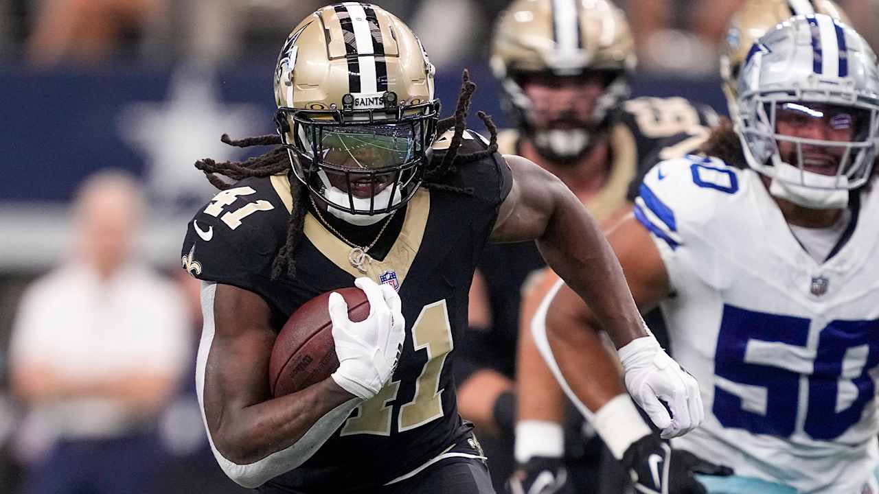 Watch Alvin Kamara's Best Plays in 4TD Game at Cowboys