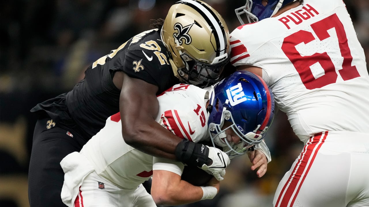 NFL Week 15 Saints vs. Giants Halftime Update