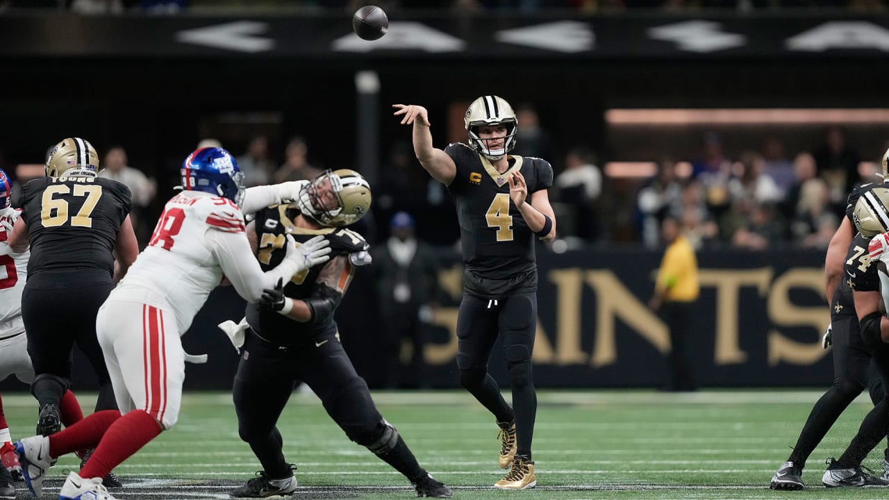 Highlights Saints QB Derek Carr's best throws vs. NY Giants in Week 15