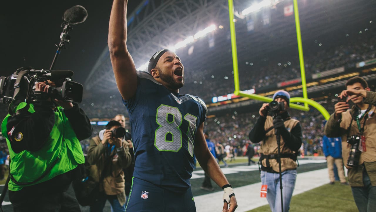 Seahawks Legend Golden Tate Named Monday Night Football 12 Flag Raiser