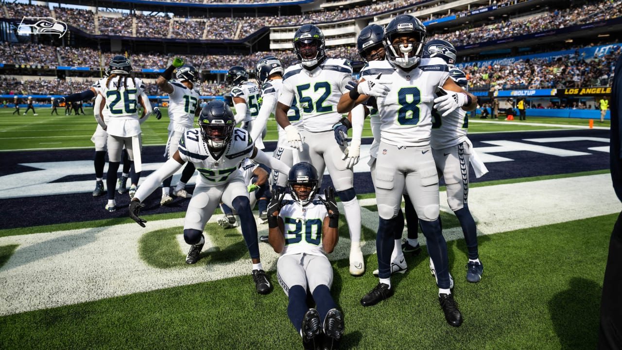 PHOTOS: Seahawks Uniform Combo | White/Wolf-Grey