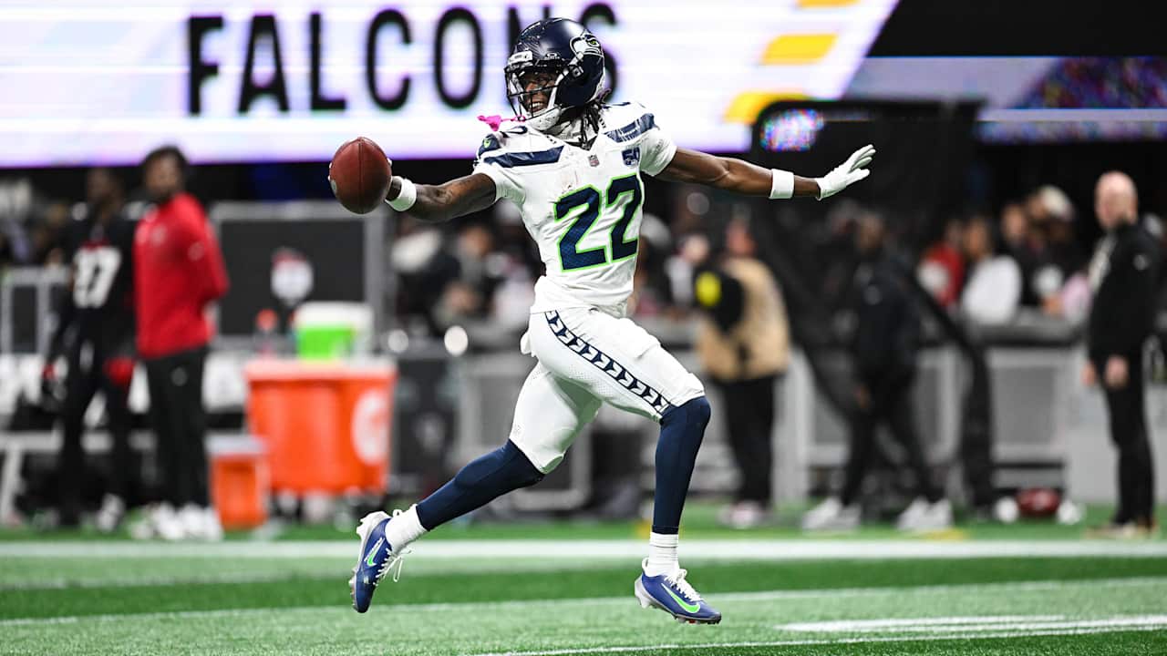 Seahawks Re-Sign Wide Receiver Rashid Shaheed