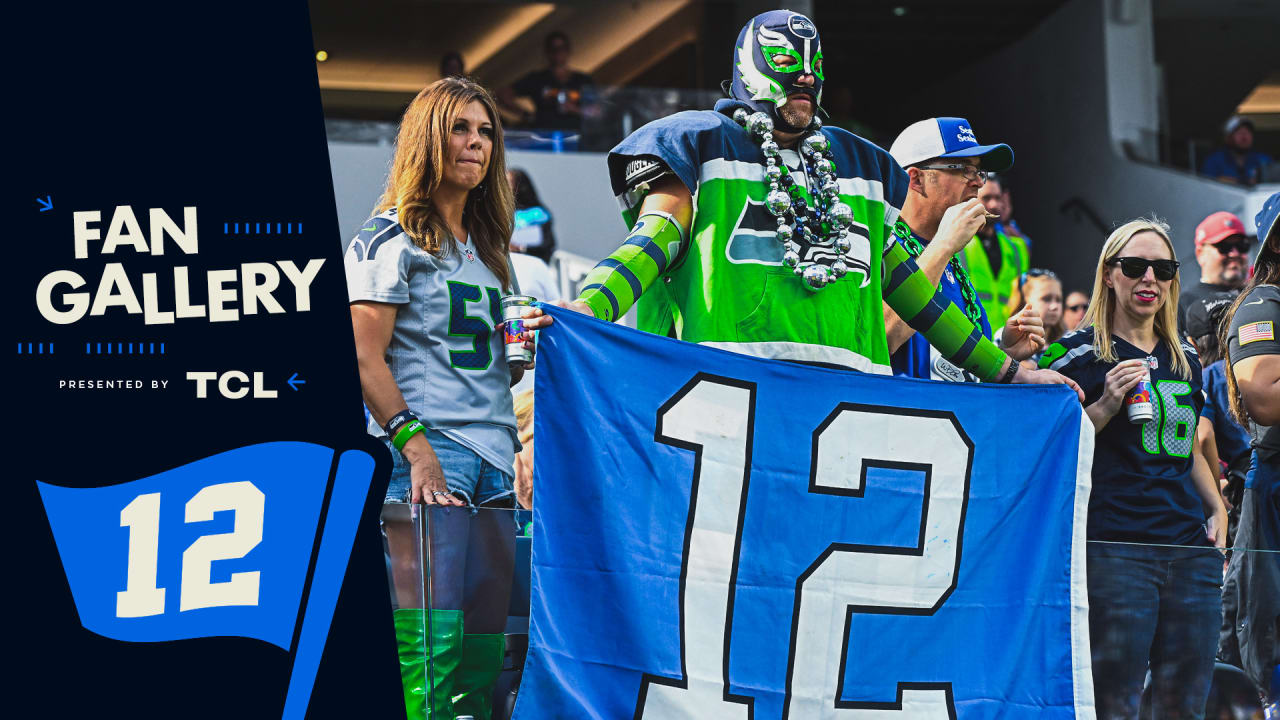 PHOTOS: 12s Invade SoFi Stadium For Week 11 Vs. Rams