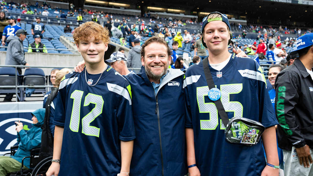 Seahawks Grants Wishes With Make-A-Wish Foundation