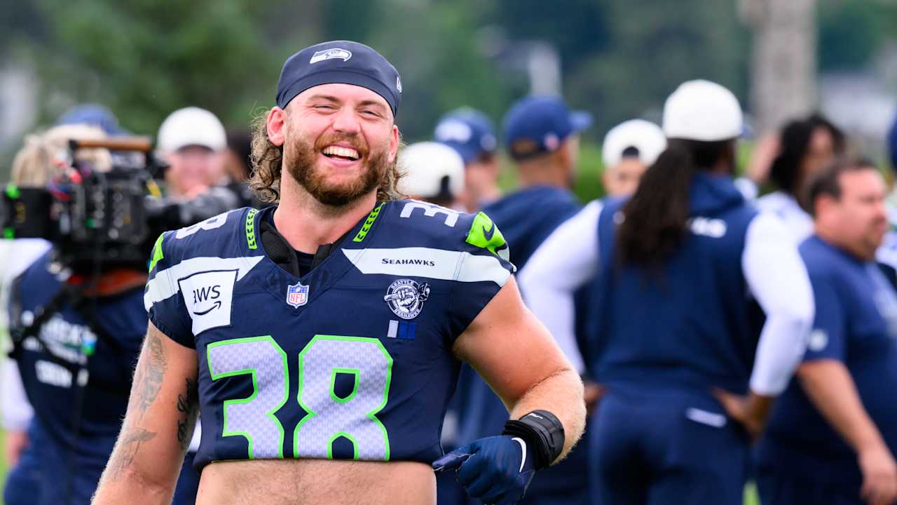 Seahawks Brady Russell Had ‘Eventful’ Preseason Game Against Cowboys