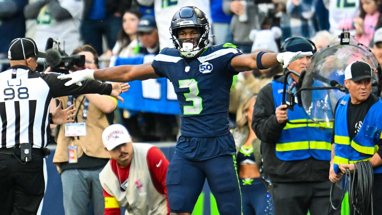 Nick Emmanwori Wins First Rookie of the Week Award