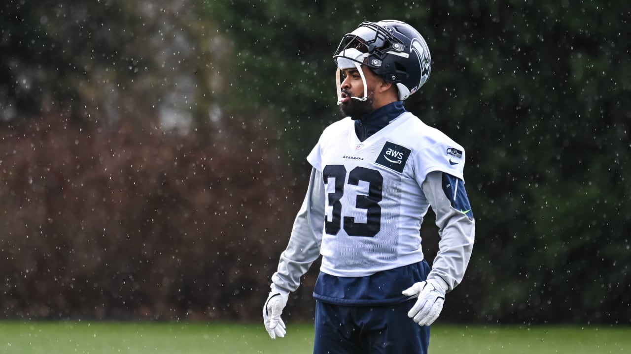 Seahawks colocam Jamal Adams e Dee Eskridge na reserva de lesões, dispensam Frank Clark e contratam três para o time de treino