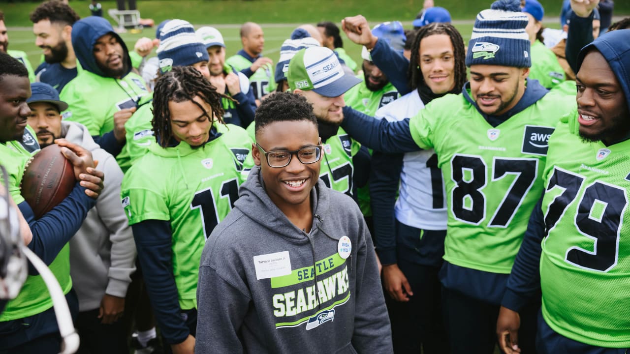 PHOTOS: Tarvaris Jackson II Spends Day With The Seahawks