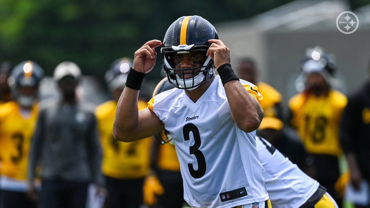 Wilson takes ownership of Steelers offense