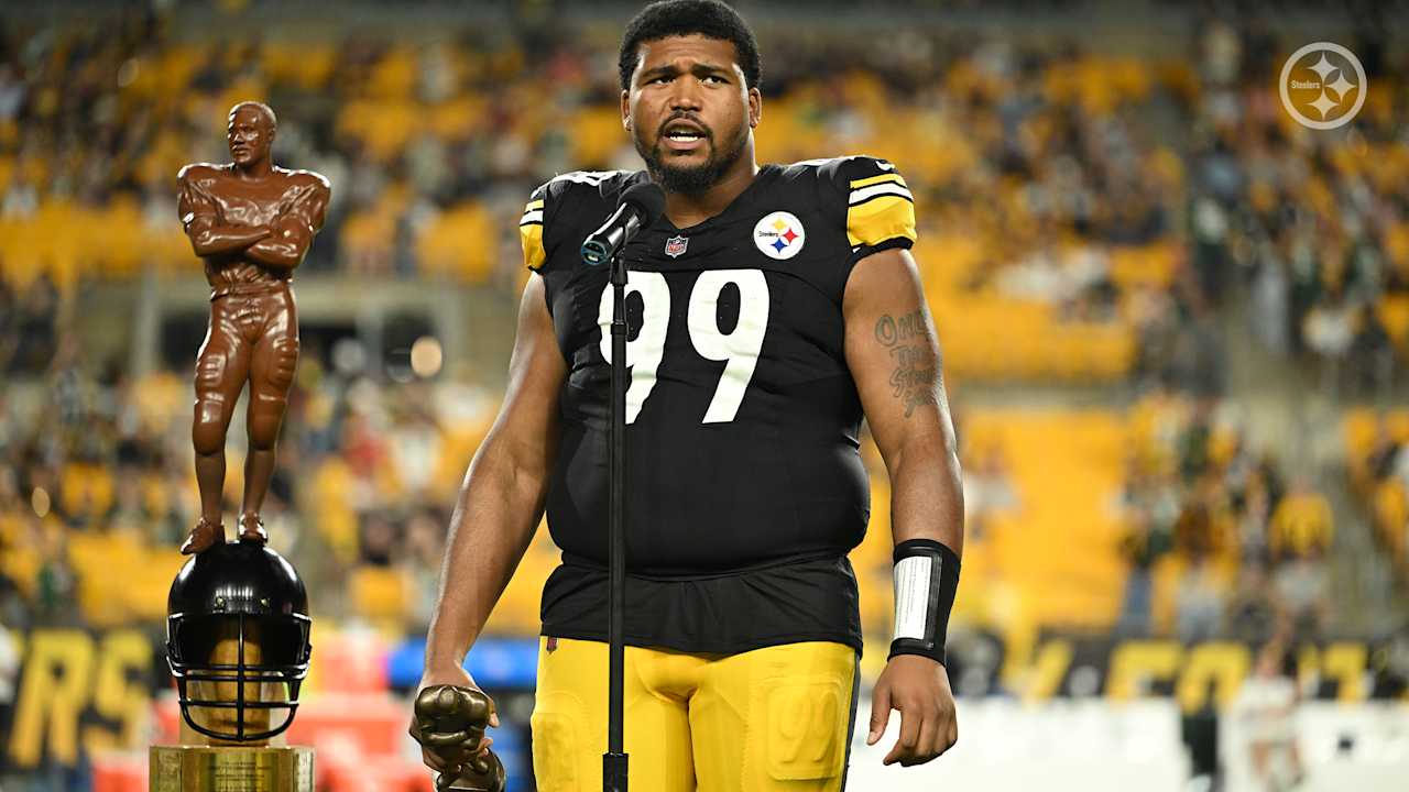 Harmon receives Joe Greene Great Performance Award