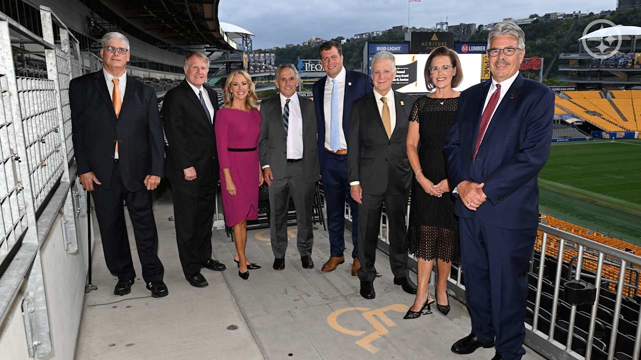 Top leaders honored at Art Rooney Award Dinner