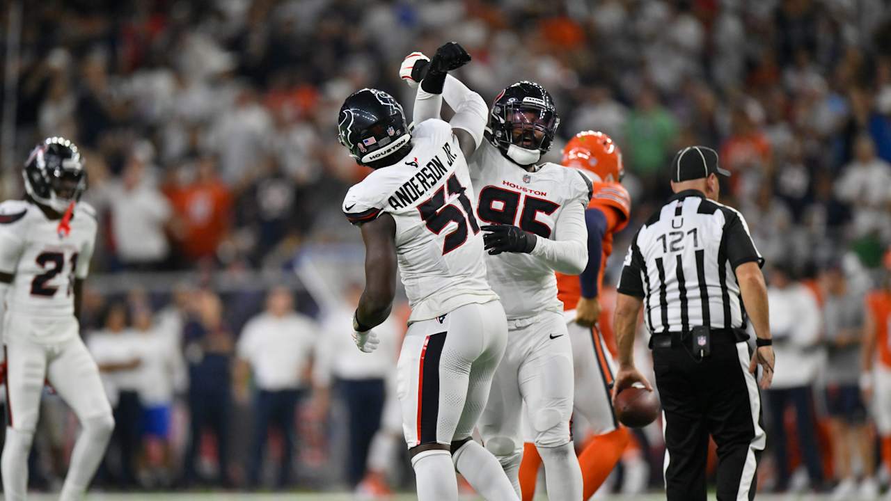 McClain: Overwhelming defense and historic performance by Fairbairn lead to victory for the Texans