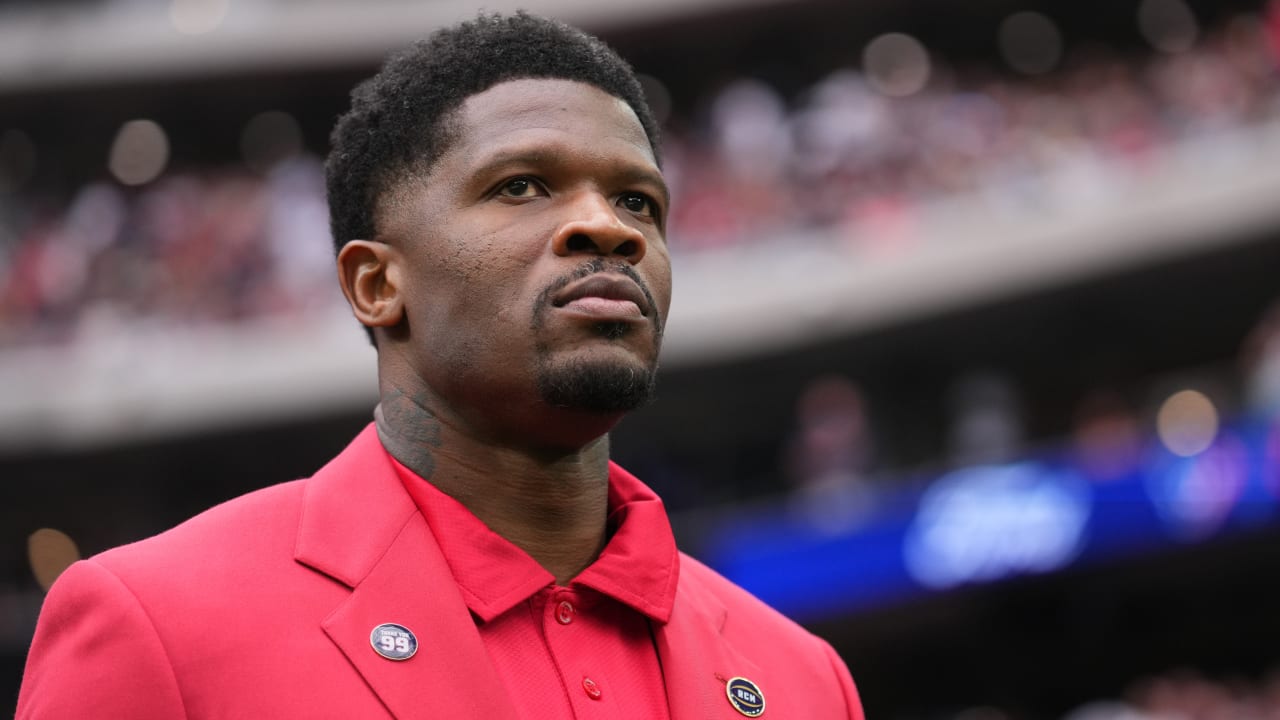 Houston Texans legendary wide receiver Andre Johnson was named a