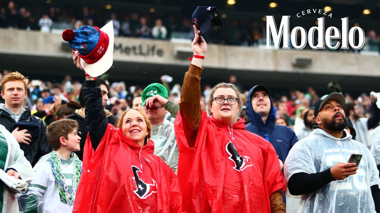 Fans at Texans at Jets Week 14