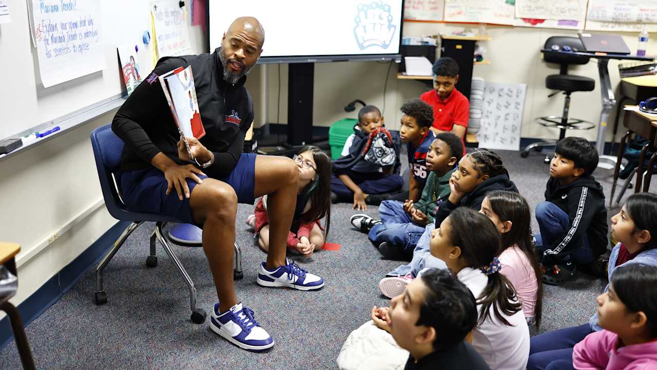 Houston Texans support literacy across the city during 6th Annual ...