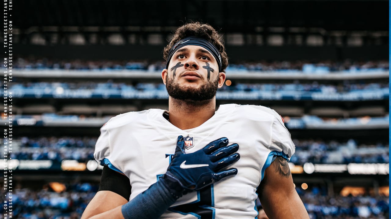 Titans CB Caleb Farley Keeping the Faith Despite Heartbreak, Lingering  Health Issues