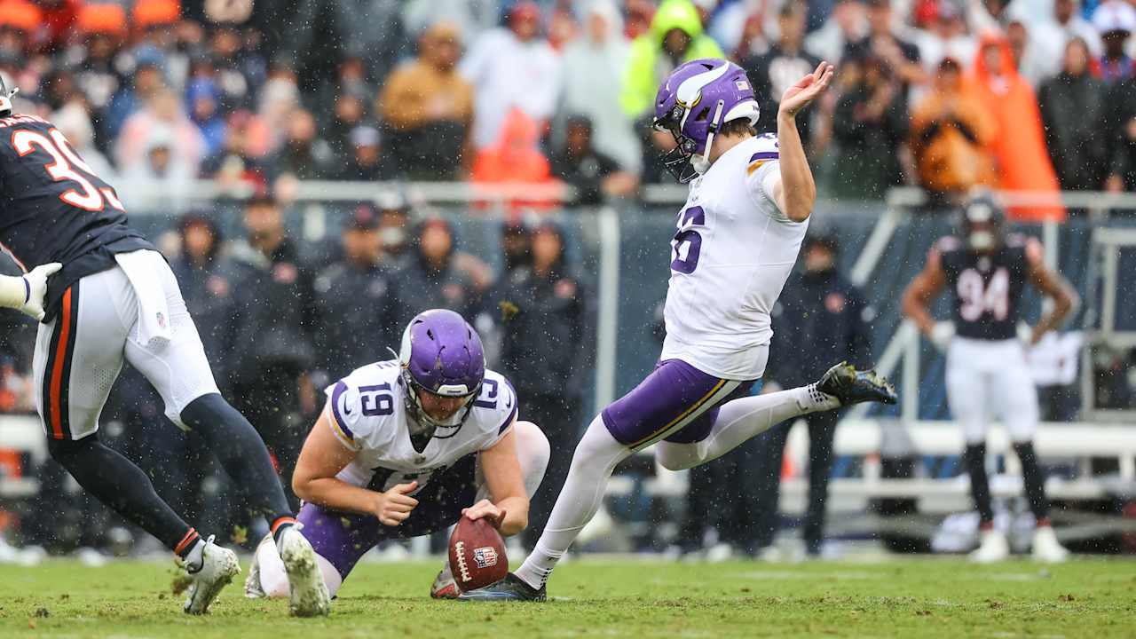 Will Reichard's 49-Yard Field Goal Gives Vikings Lead vs. Bears