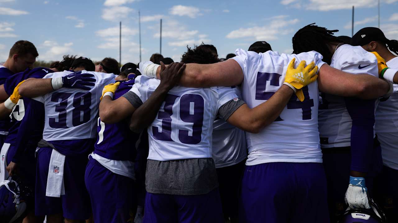 Mailbag: Rookie Minicamp Recap; Schedule Release Loading; Tribute to Joe Senser