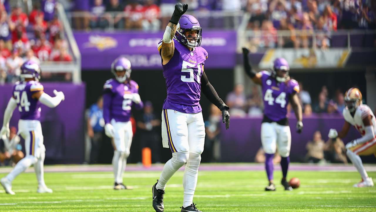 ‘Field General’ Blake Cashman & Vikings Defense Make Big Stops of 49ers