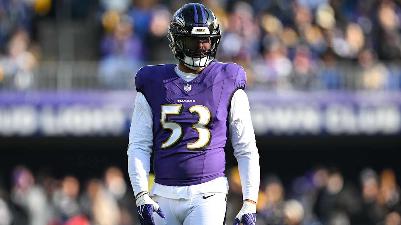 Vikings Sign OLB Kyle Van Noy, RB DeeJay Dallas to Practice Squad; Bring Back Brosmer & Bell