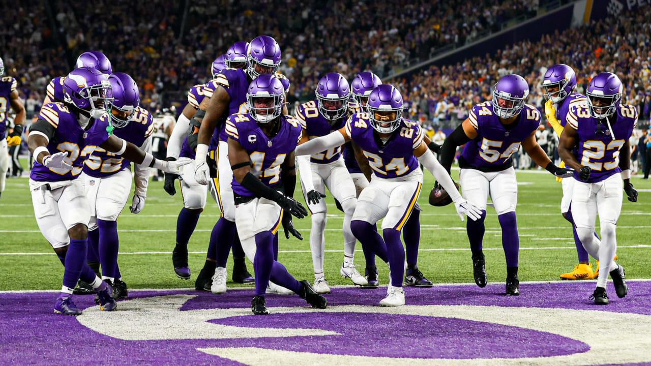 Vikings' Top Plays From Monday Night vs. Bears