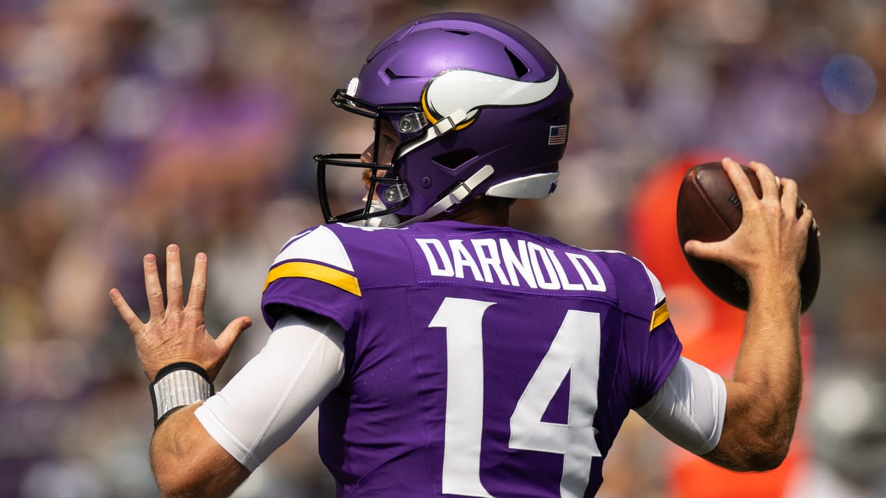 Vikings start in Week 1; quarterback change