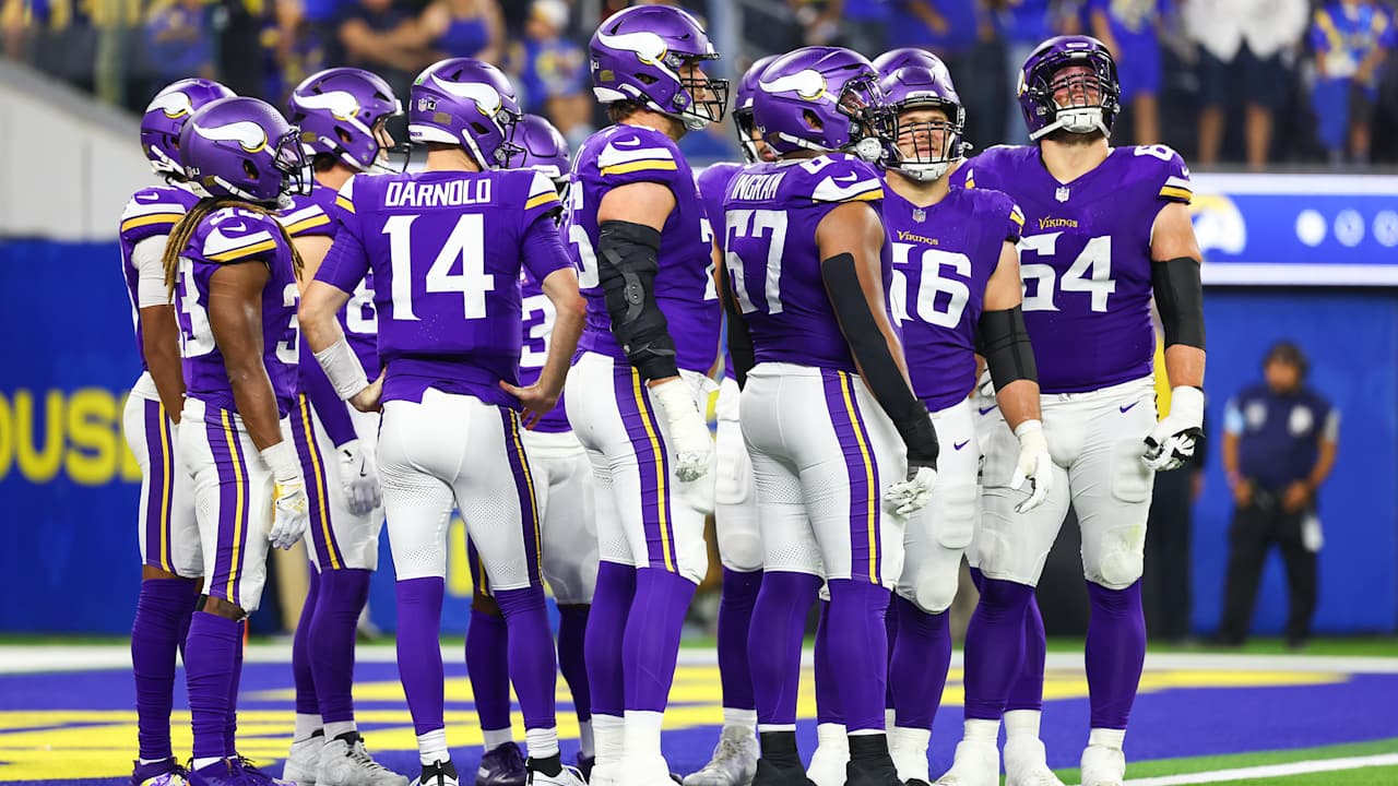 Vikings Offense Suffers 'Self-Inflicteds' in Loss at Rams