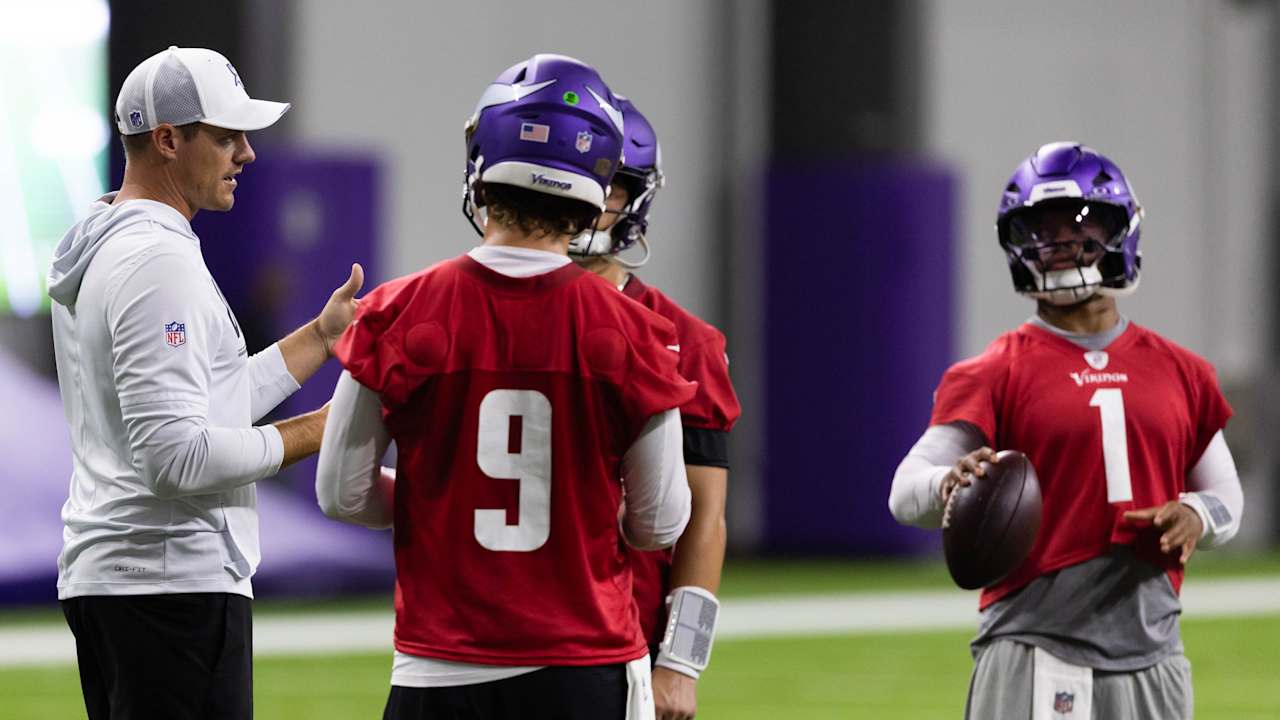 Justin Jefferson Building on Connections with J.J. McCarthy & Kyler Murray