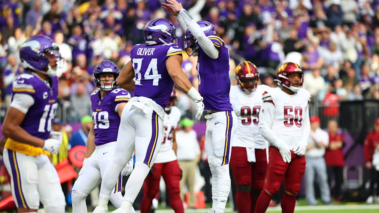 Vikings vs. Commanders Game Observations: J.J. McCarthy & Offense Start  Hot, Defense Dominates
