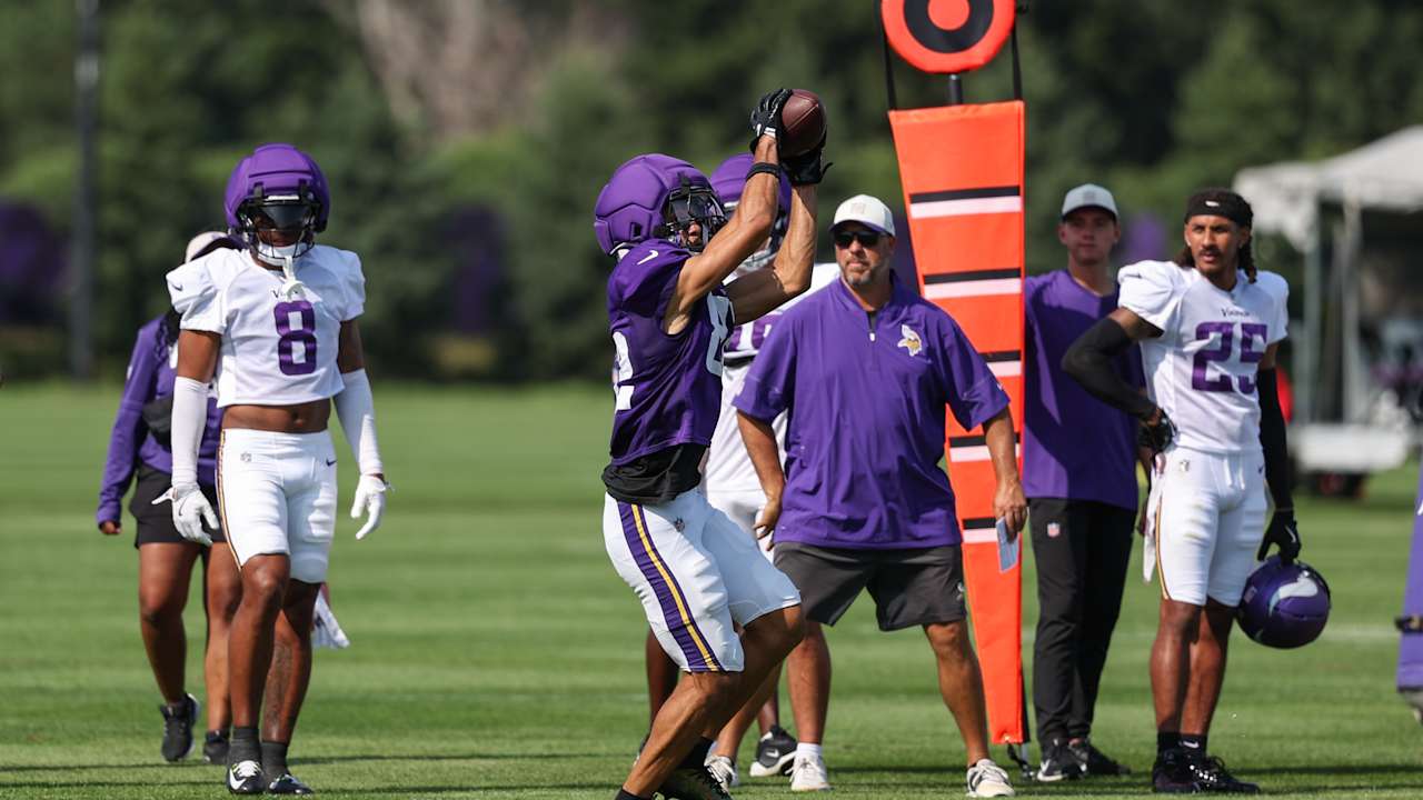 Vikings Training Camp Observations: Jeshaun Jones & Chuck Demmings Stack Another Strong Day