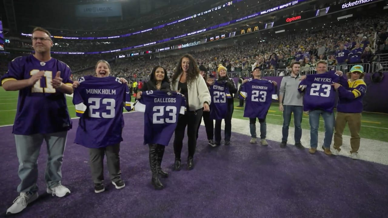 Vikings Honor Military Members During VikingsPackers Game