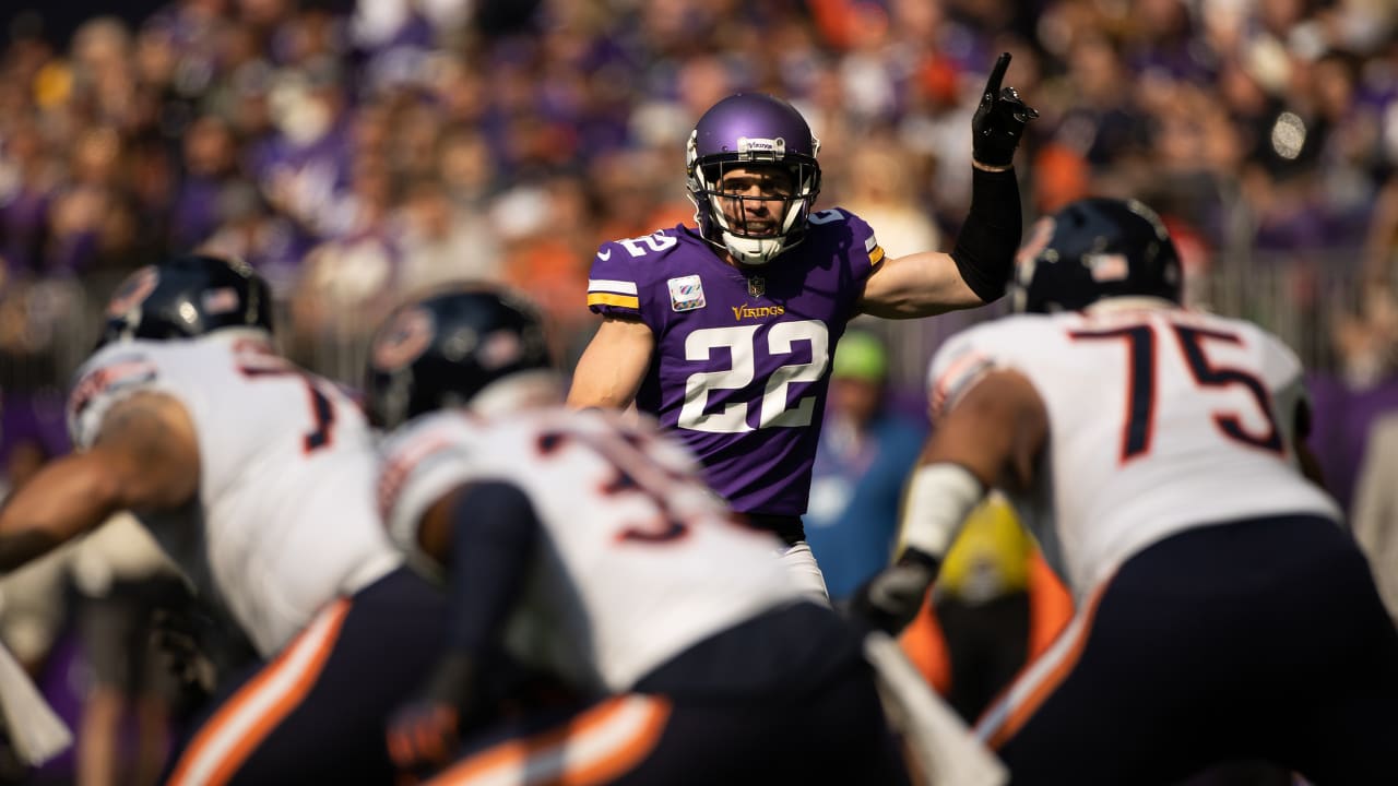 NFL Expert Picks: Vikings Seek To Start New Win Streak At Home Vs. Bears