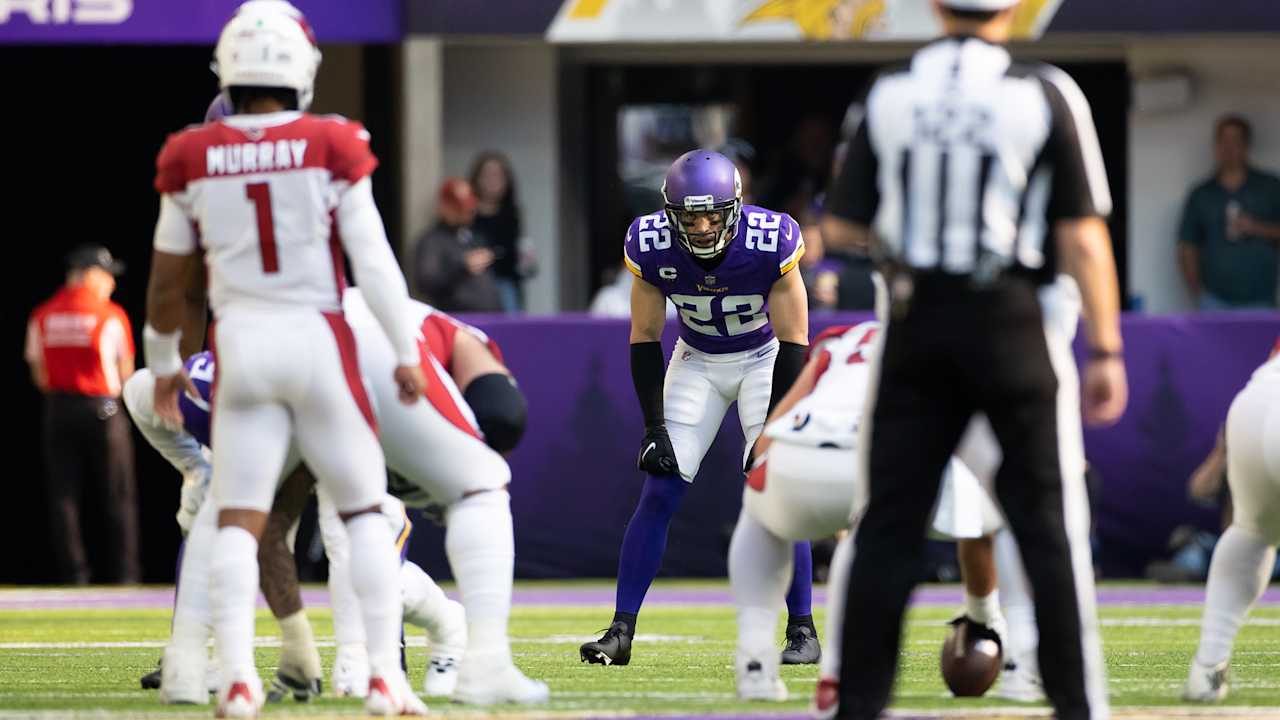 NFL Expert Picks: Vikings Return Home as Favorites Against Cardinals