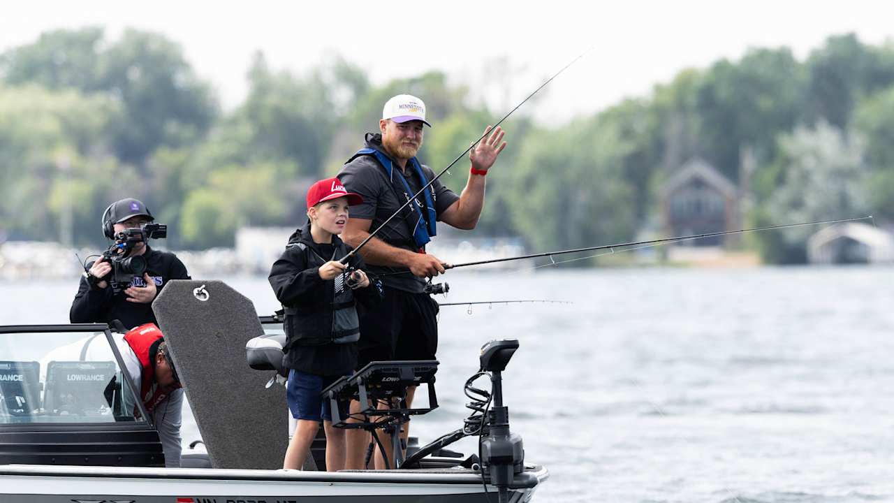Supporting Cast: Vikings & Lund Prop Future Anglers of Minnesota