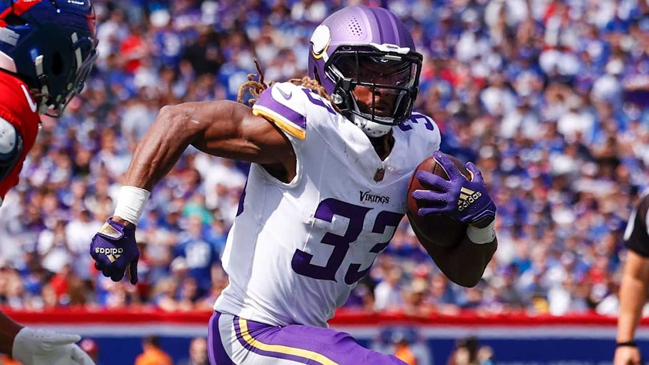 Aaron Jones' Best Plays From His Impressive Vikings Debut