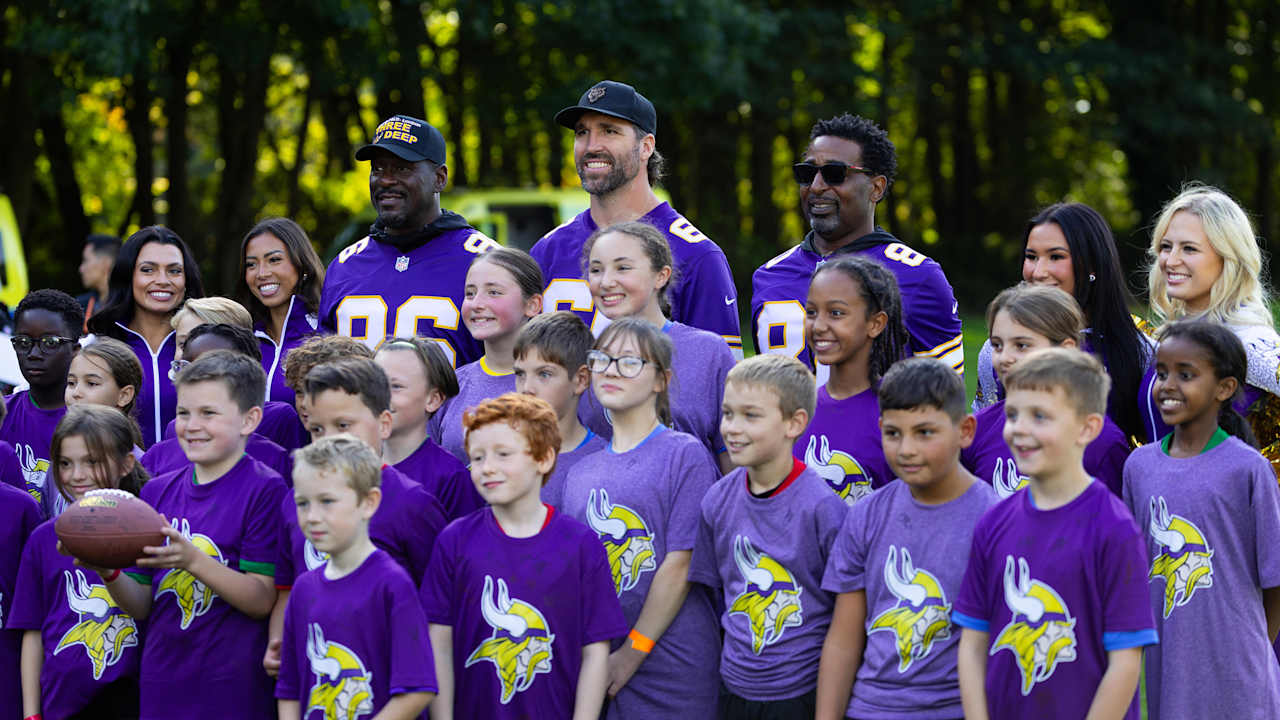 Vikings Youth Football Initiatives Help Grow Game in United Kingdom