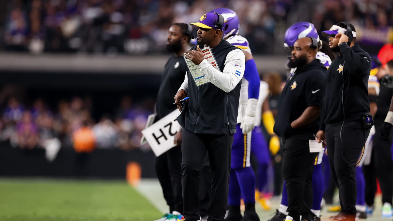 Lunchbreak: Pro Football Focus Highlights Brian Flores & Vikings Defense