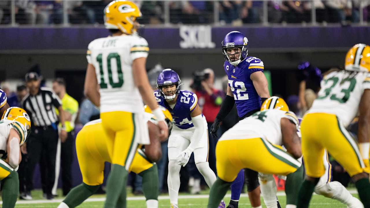 NFL Expert Picks Opinions Divided for Vikings vs. Packers in Week 17