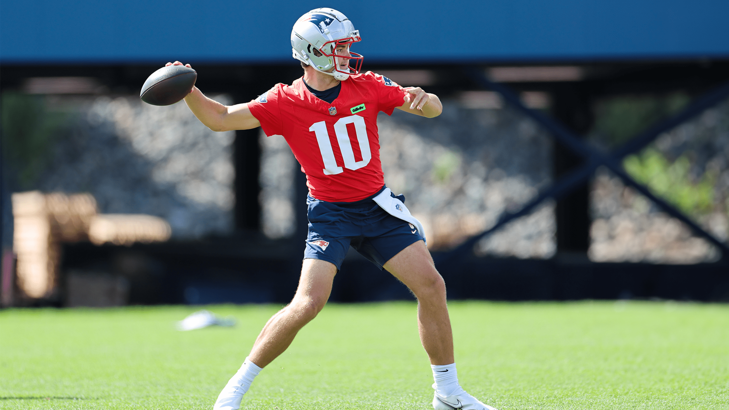 Inside Rookie QB Drake Maye's First Regular-Season Week With the Patriots