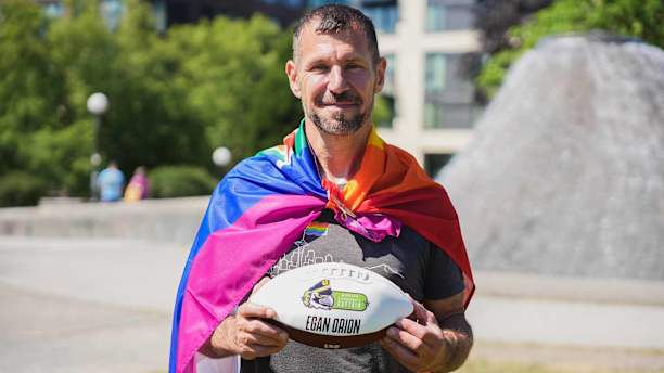 Egan Orion is Honored as the Seahawks’ Delta Community Captain