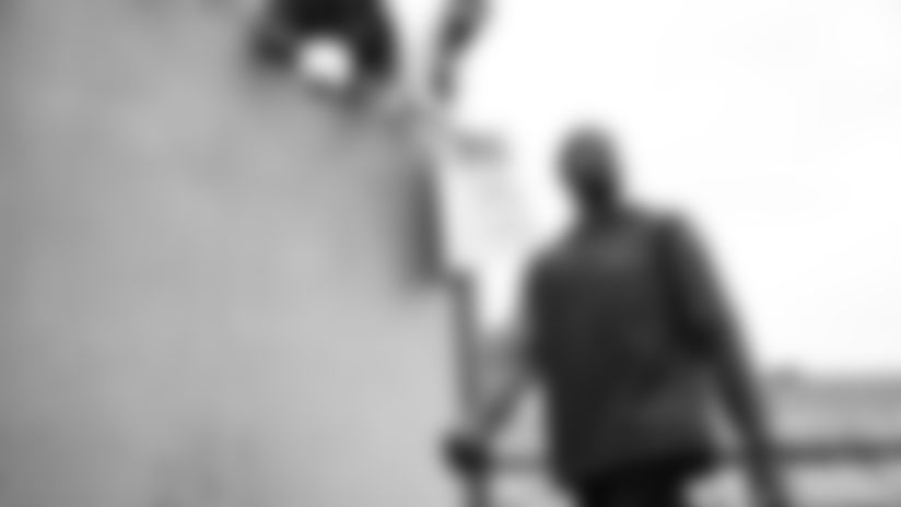 See the best photos of player warm-ups before kickoff of the Bears-Bengals game, Sunday, Nov. 2, 2025.