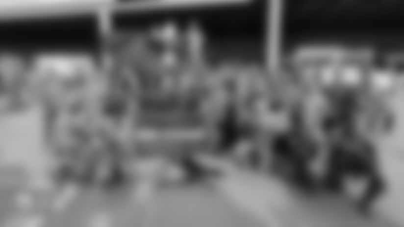 On Tuesday, Denver Broncos alumni, Denver Broncos Cheerleaders and Miles the Mascot visited Fort Carson to show their military appreciation during the 2025 Salute to Service Caravan presented by USAA.