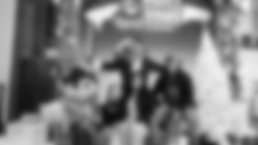 On Dec. 13, Jr. Browns Backers turned Huntington Bank Field into a winter wonderland during Chomps' Chill Zone, presented by University Hospitals Rainbow Babies & Children's and in association with Cardinal Credit Union. From ice skating and snow globe keepsakes to festive crafts and photos with Chomps and Brownie, young fans enjoyed an afternoon of chilly cheer. Special thanks to CollegeAdvantage & Browns Stay In the Game! Network for adding extra sparkle to this magical event!