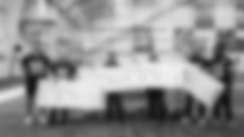 4 veterans attend road game in Chicago with Browns and United Airlines