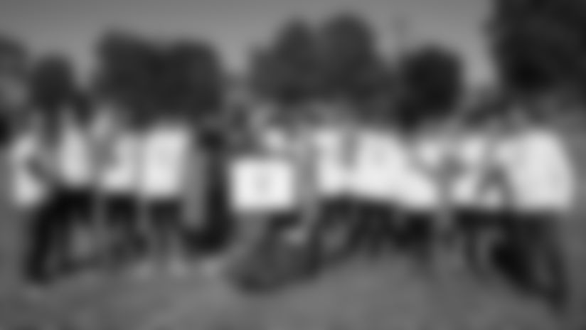 Kansas City Chiefs middle linebacker Drue Tranquill visits the Kansas School for the Deaf football team at their practice on October 15, 2024.