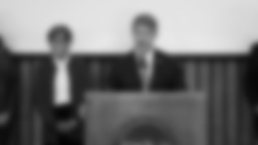 Kansas City Chiefs Chairman & CEO Clark Hunt joins a press conference with Governor Laura Kelly, Lt. Governor David Toland, Senate President Ty Masterson, Speaker of the House Daniel Hawkins, Olathe Mayor John Bacon, and KCK Mayor Christal Watson to discuss the result of the vote regarding economic development in the state of Kansas through the use of STAR (Sales Tax And Revenue) Bonds. An agreement has been reached that includes a new domed stadium for the Kansas City Chiefs to be built and opened for Chiefs Kingdom by 2031 in Wyandotte County. Learn more: https://newstadium.chiefs.com/