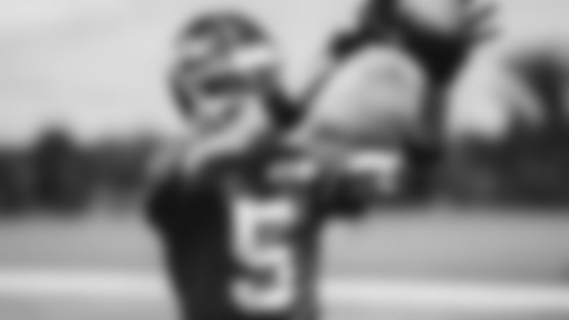 WRs Coach Shawn Jefferson Expects Group to Block; Group Comprises of Youth and Experience