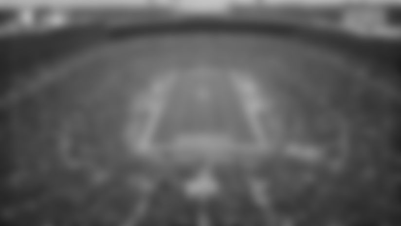 Take a look at photos from Sunday's Week 12 win over the Minnesota Vikings from German photographer Paul Hüttemann.