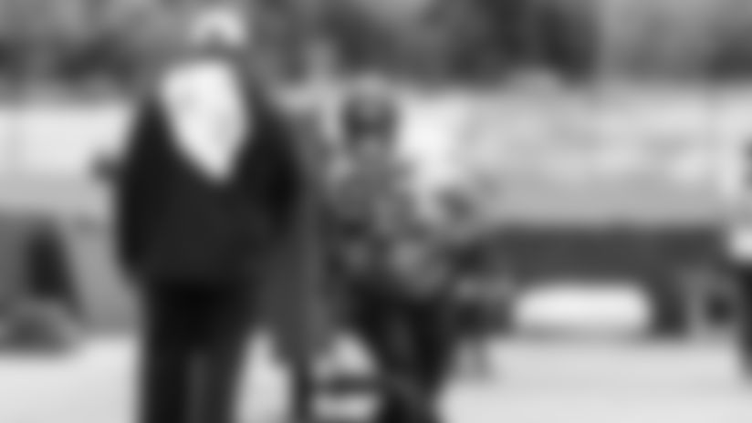 Check out the best shots of Thursday's practice as the Panthers' prepare for their Week 16 matchup against the Tampa Bay Buccaneers